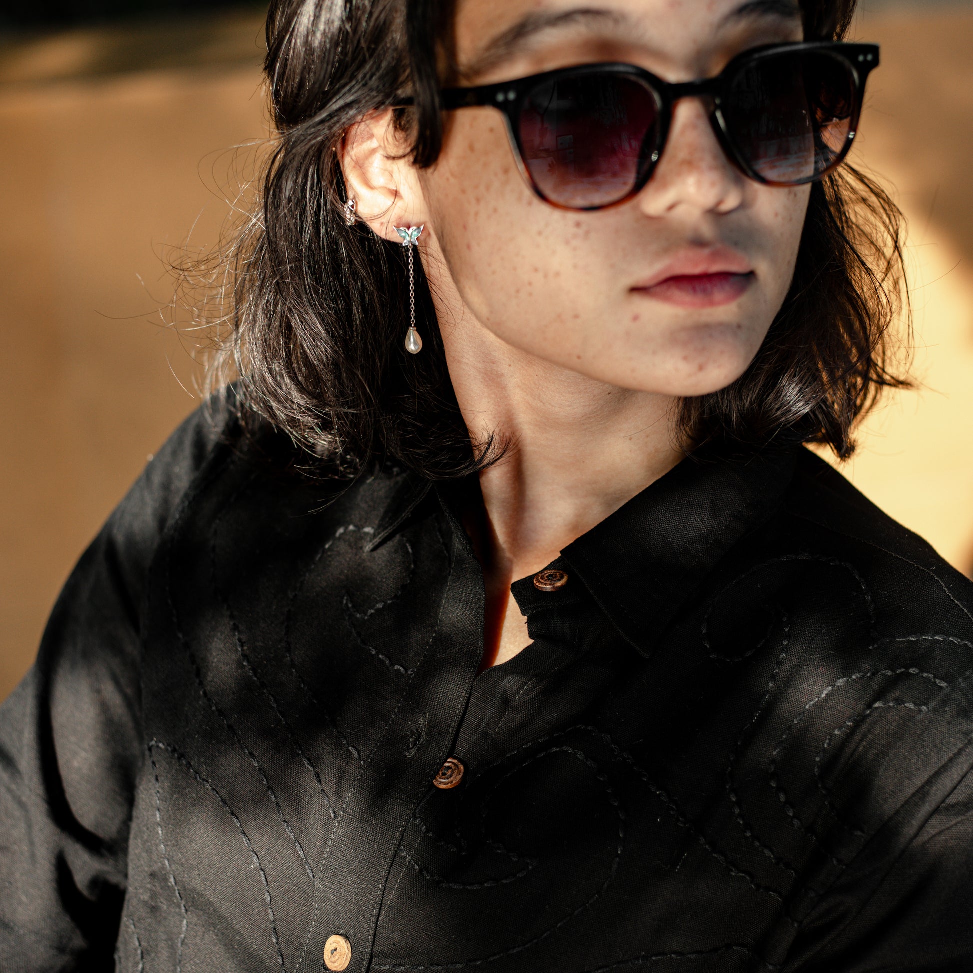 Chhaya Black Kantha-stitched cotton-linen shirt – women’s relaxed fit