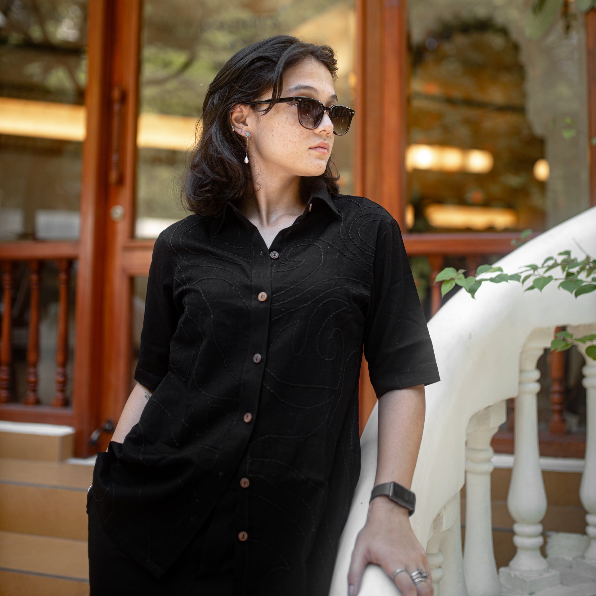 Chhaya Black Kantha-stitched cotton-linen shirt – women’s relaxed fit