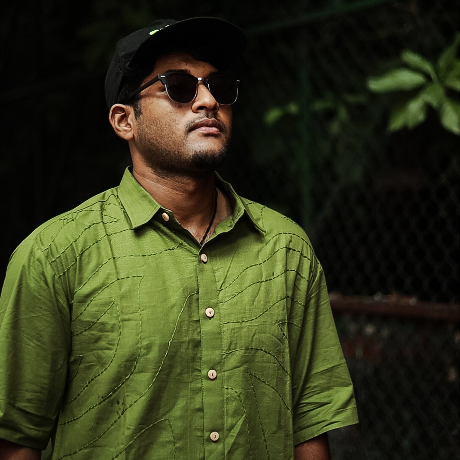 Saanjh Olive Green Kantha-stitched cotton-linen shirt – men’s relaxed fit