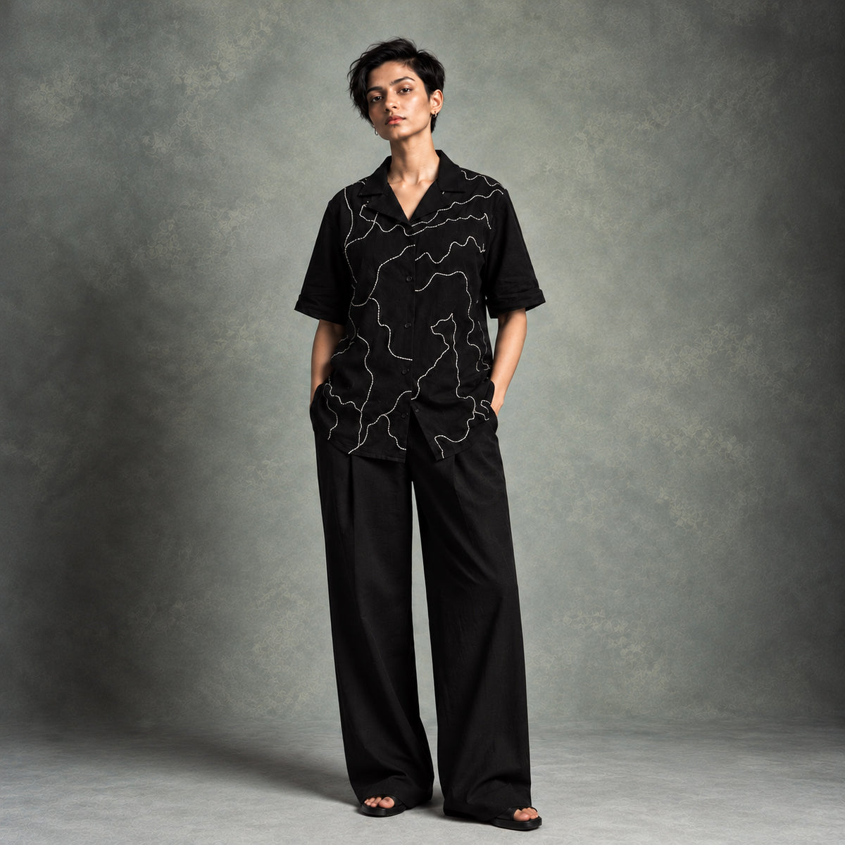 MANCHITRA BLACK SHIRT - WOMEN